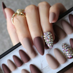 ناخن مصنوعی